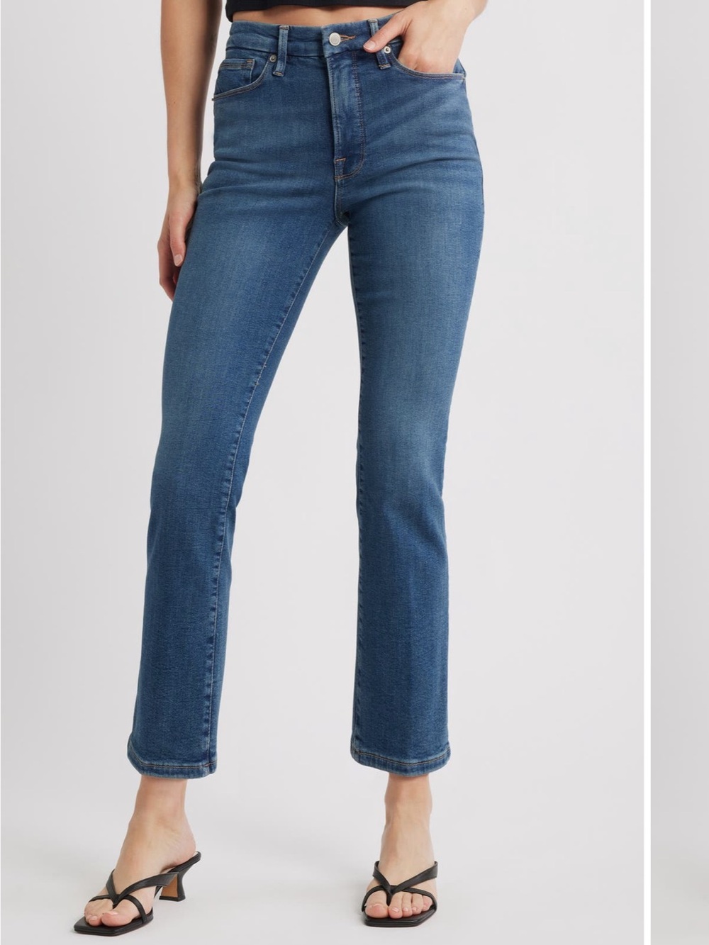 High-Rise Straight Leg Women's Jeans in Medium Blue